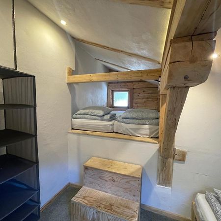 Backyard Mountain Hostel Mayrhofen Luaran gambar