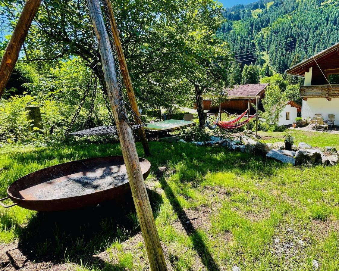 Backyard Mountain Hostel Mayrhofen Luaran gambar